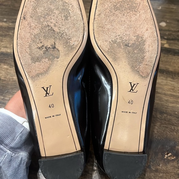 Louis Vuitton Black Patent Leather Flats - Picture 2 of 2